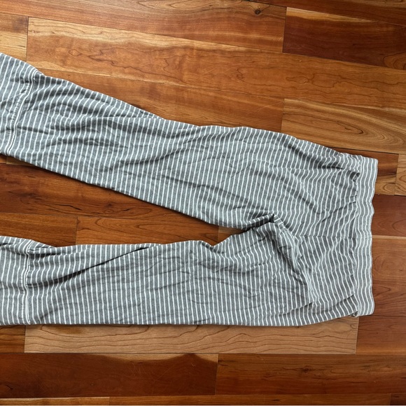 J. Crew Women’s Striped Pajamas - Picture 4 of 9
